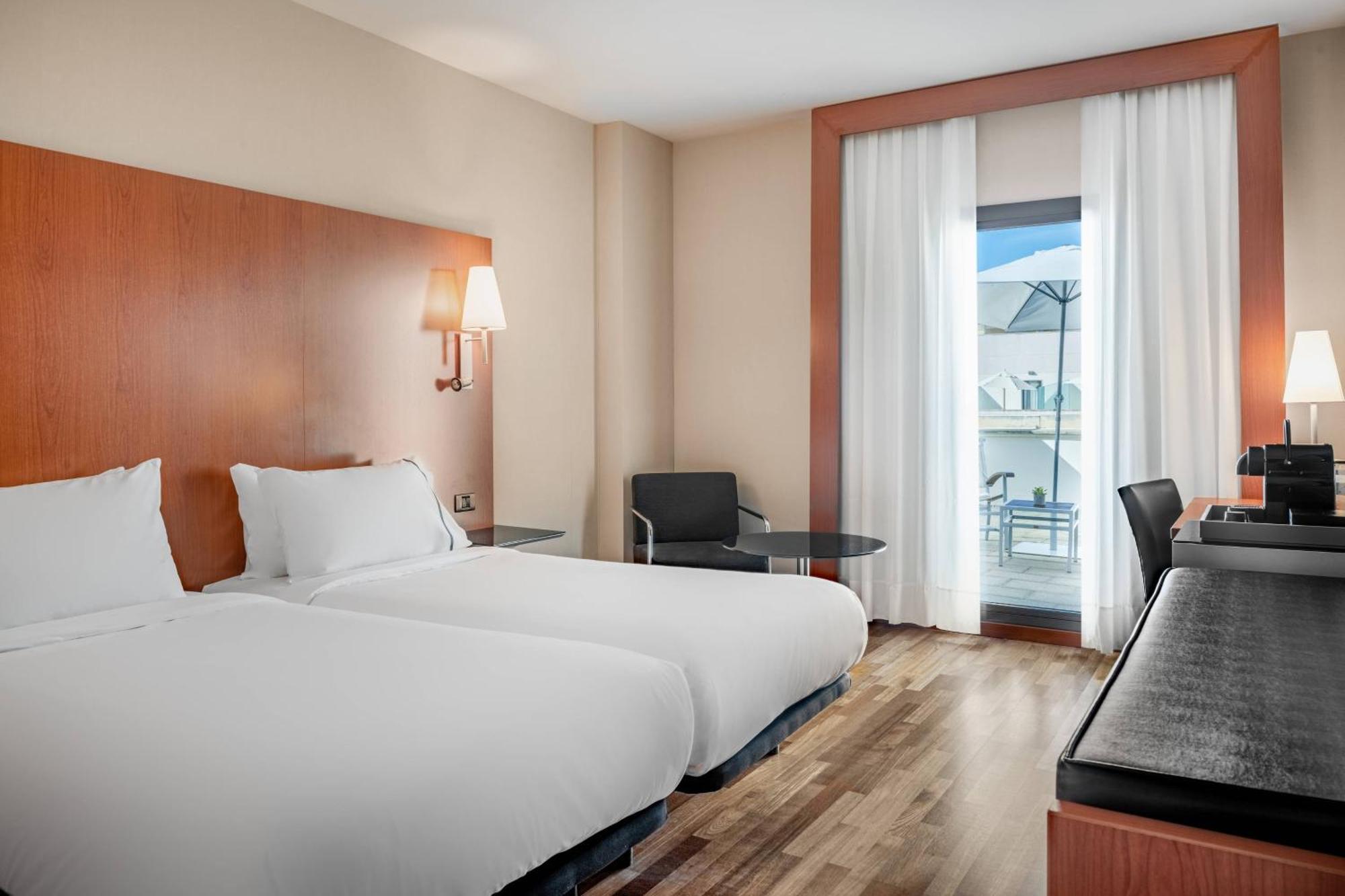 Ac Hotel Badajoz By Marriott Exterior photo