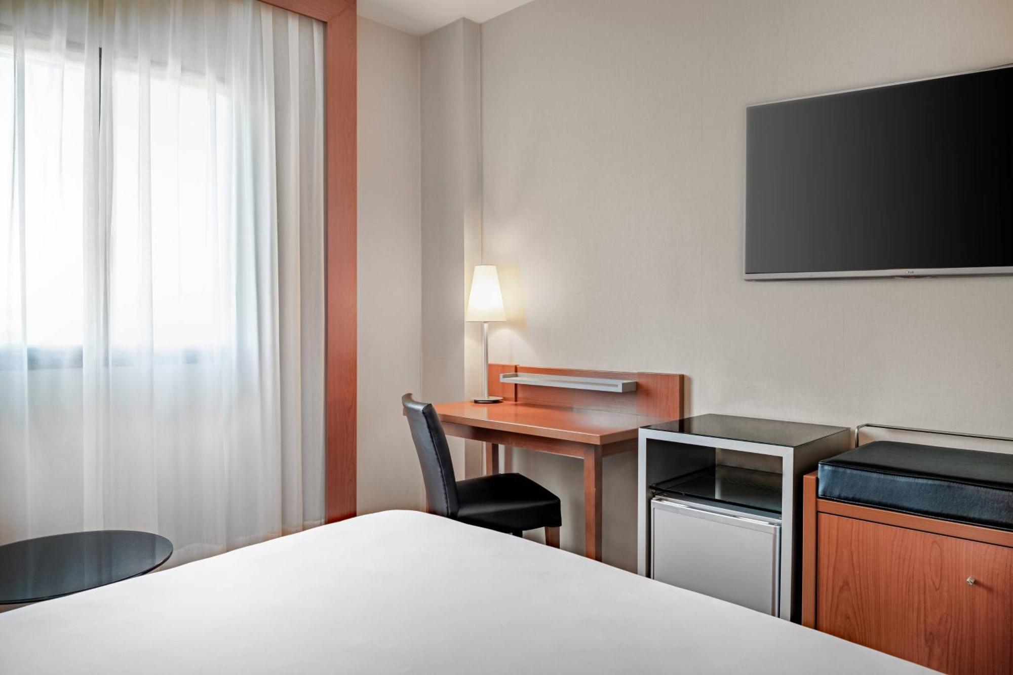 Ac Hotel Badajoz By Marriott Exterior photo